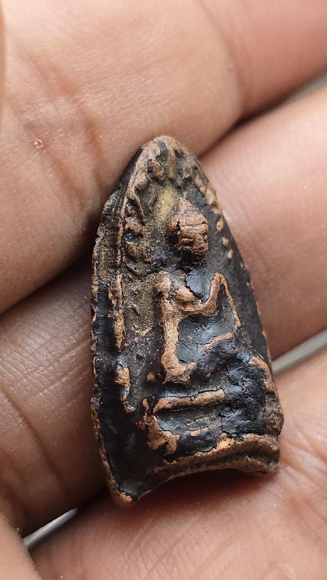 พระรอดวัดมหาวัน พิมพ์ใหญ่ ลงรักเก่า