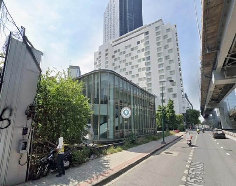 ให้เช่าอาคาร 1.5 ชั้น พร้อมที่ดิน / พื้นที่ดินรวม 304 ตารางวา / ทำเลใจกลางเมือง / ติดถนนพระราม 4 เขตบางรัก ใกล้ MRT สามย่าน 300 เมตร 1