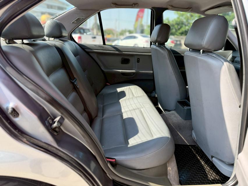 BMW 318i 1.8 E36 1995 12