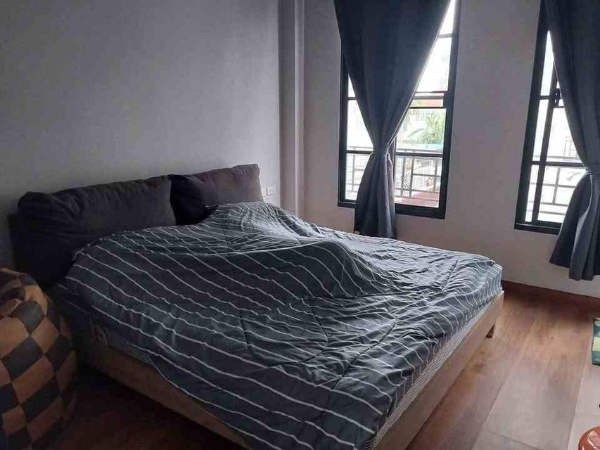 B989 ให้เช่าทาวน์โฮม บ้านกลางเมือง (ลาดพร้าว-โยธินพัฒนา) ถนนประดิษฐ์มนูธรรม 3