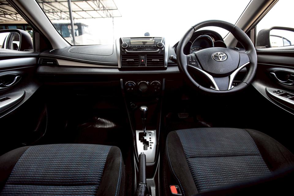 Toyota Vios 1.5G Airbag Abs ปี 2014 เกียร์ออโต้ สีดำ มือเดียวป้ายแดง 14