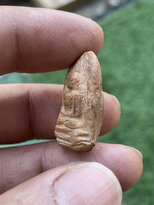 พระคง เนื้อพิกุล จังหวัดลำพูน รูปย่อยที่ 3