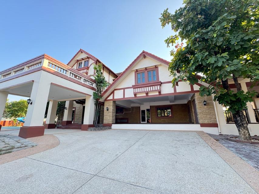 ขายบ้านหรู พฤกภิรมย์ รีเจนท์ สุขุมวิท 1