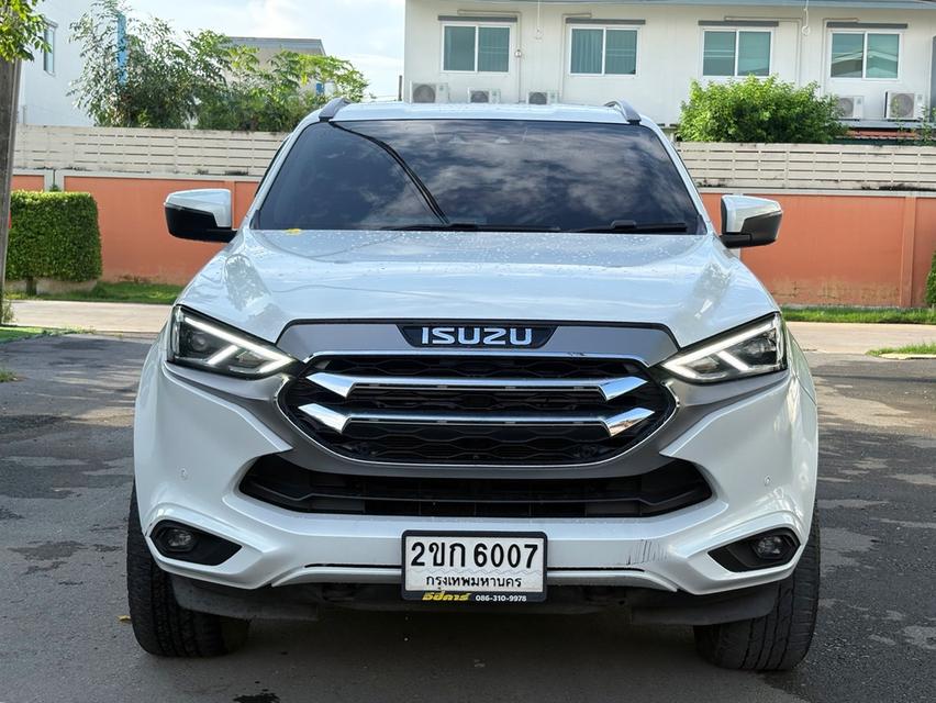 Isuzu mu-x 17