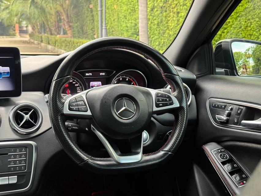 รหัสรถ AVA2211 💚  BENZ GLA250 AMG Dynamic ปี 2018  9