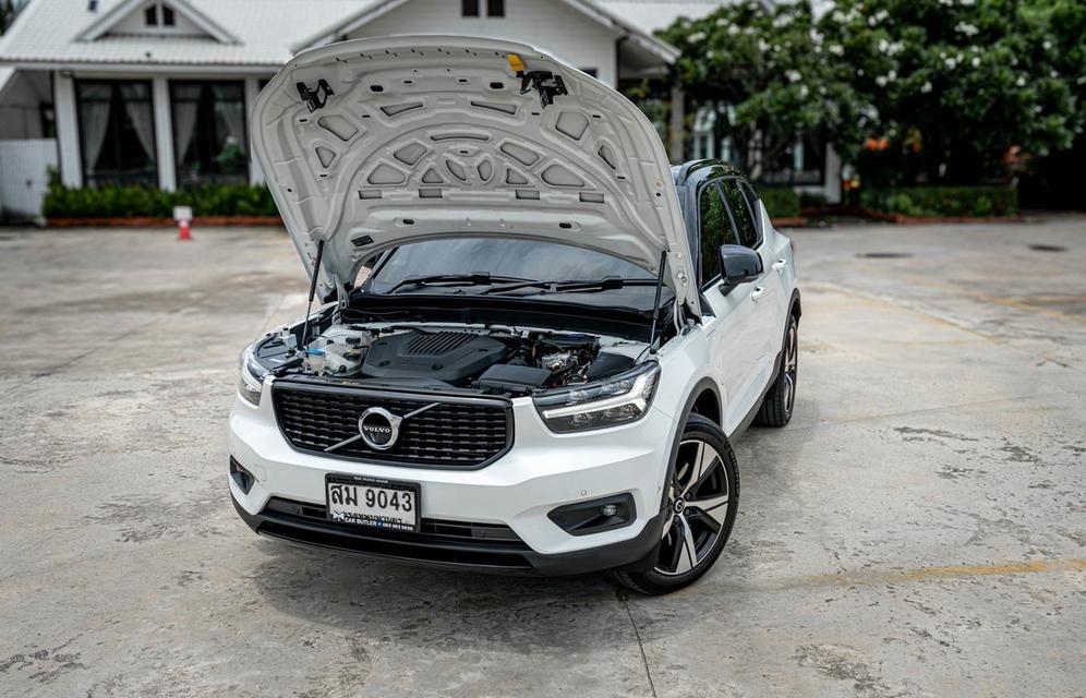 Volvo XC40 T5 Recharge R-Design 2022 สีขาว รูปที่ 8