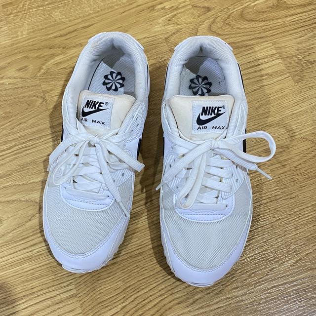 รองเท้า nike airmax มือสอง