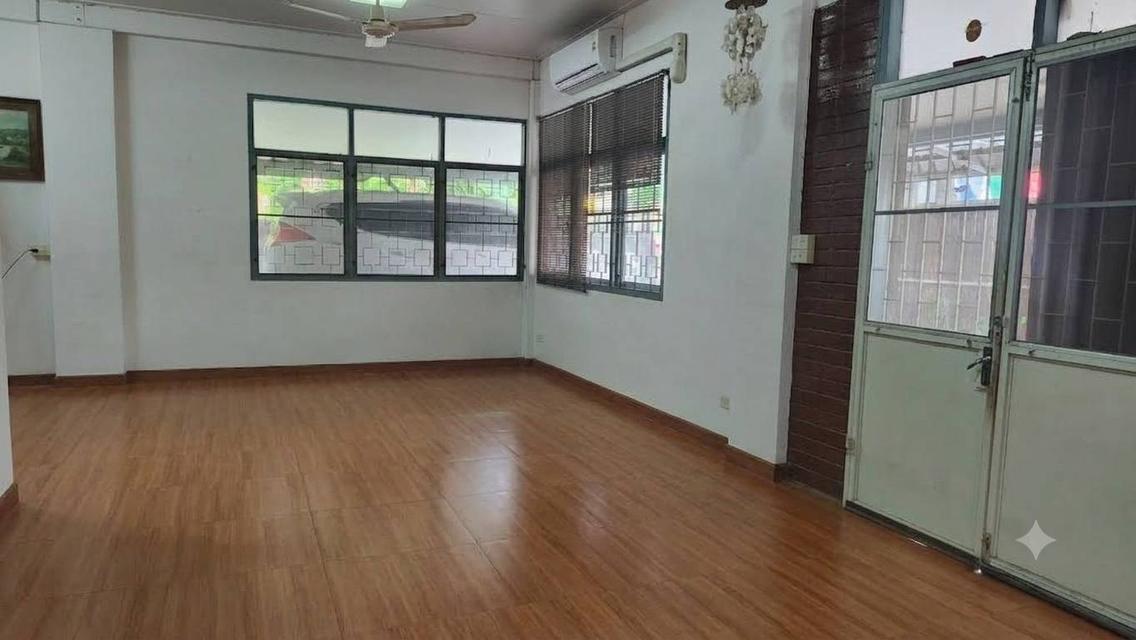 ขายบ้านเดี่ยว พื้นที่ 88 ตรว. เข้าซอยเพชรเกษม 68 เพียง 500 เมตร เหมาะเป็นที่อยู่อาศัย และทำธุรกิจ 5