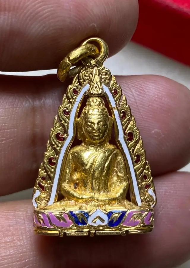 พระเลี่ยมทองไม่ทราบที่