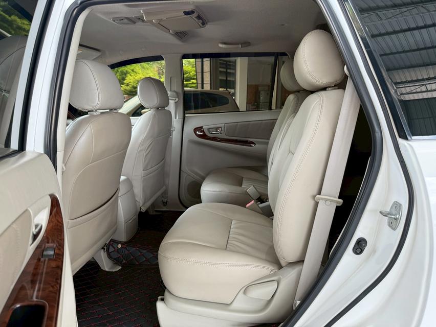 2014 TOYOTA INNOVA 2.0V 10