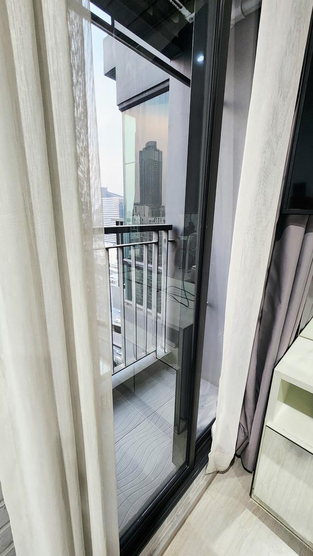 เจ้าของปล่อยเช่า คอนโด Rhythm Asoke 1 ชั้น 33 ห้องสตูดิโอ 22.5 ตรม. วิวสระว่ายน้ำ+เมือง 4
