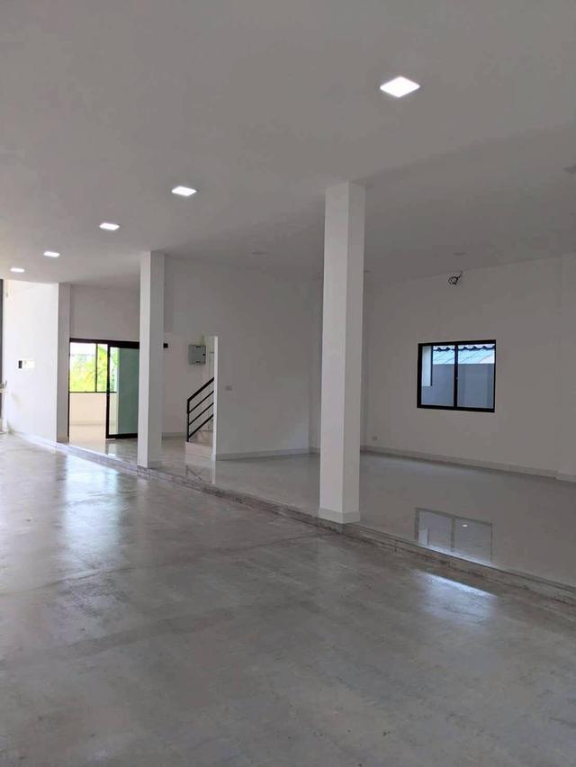 โกดัง ออฟฟิต เช่า ย่านลำลูกกา 10