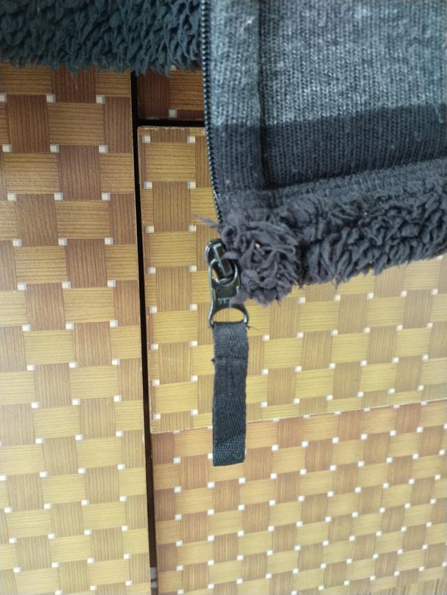 เสื้อกันหนาว uin qlo 3