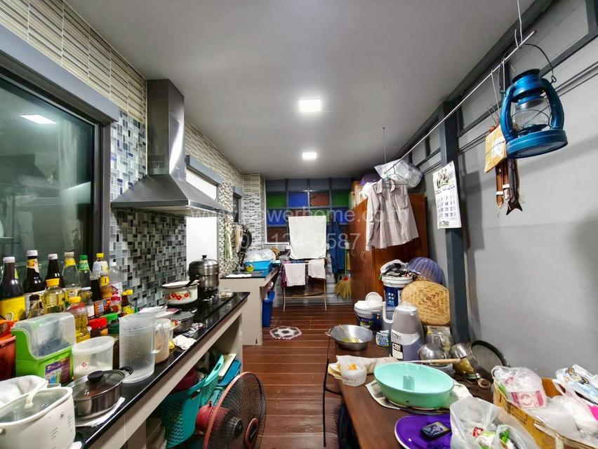 หมู่บ้านเมททาวน์ ปทุม-ติวานนท์ ต.บ้านฉาง อ.เมืองปทุมธานี จ.ปทุมธานี  9
