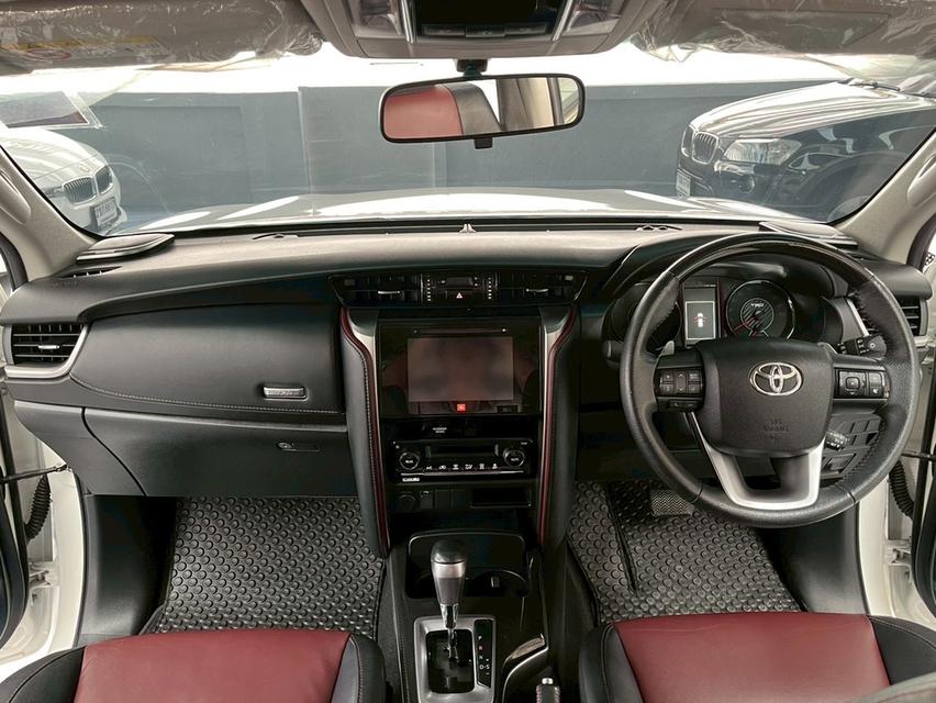 รหัสรถ WMT586 Toyota Fortuner 2.8 TRD Sportivo ปี 2018 รูปที่ 9