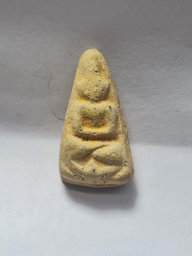 หลวงปู่เผือก เนื้อสวย