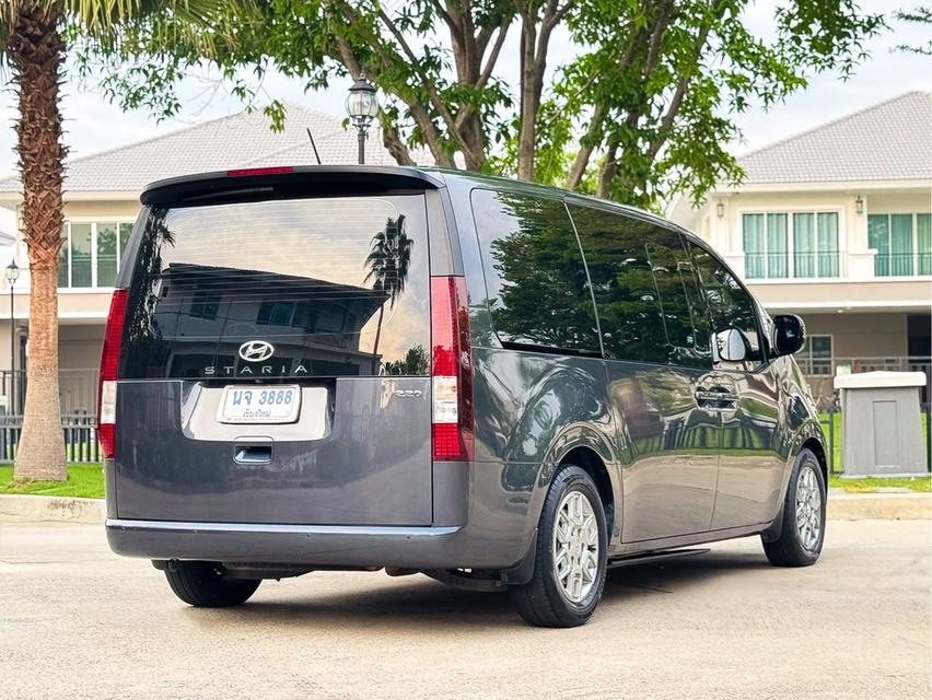 รหัสรถ AVA3888 ⭐️ Hyundai Staria 2.2 Diesel ปี 2022 เจ้าของเดียว