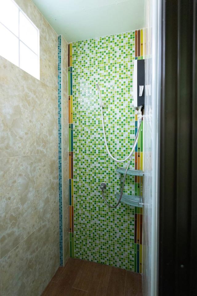 ขายด่วน!! ทาวน์เฮ้า 3 ชั้น ซอยสาธุประดิษฐ์ 49 ทำเลเด่น! สภาพดี โครงสร้างดีมาก! เดินทางสะดวก ใกล้ถนนพระราม 3! ราคาคุ้มค่า! . รายละเอียด  ✅ อาคารพาณิชย์ 10