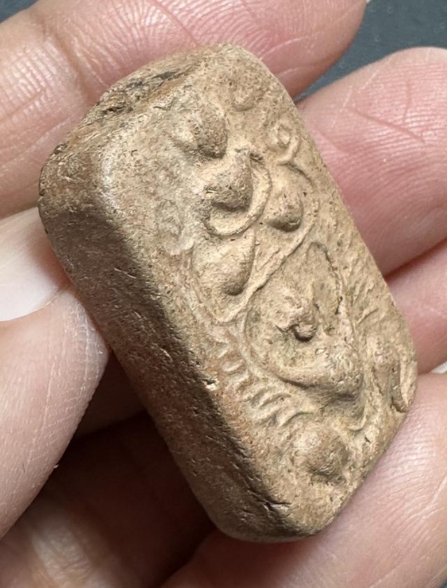 พระพระเนื้อดิน ทรงครุฑ รูปย่อยที่ 3