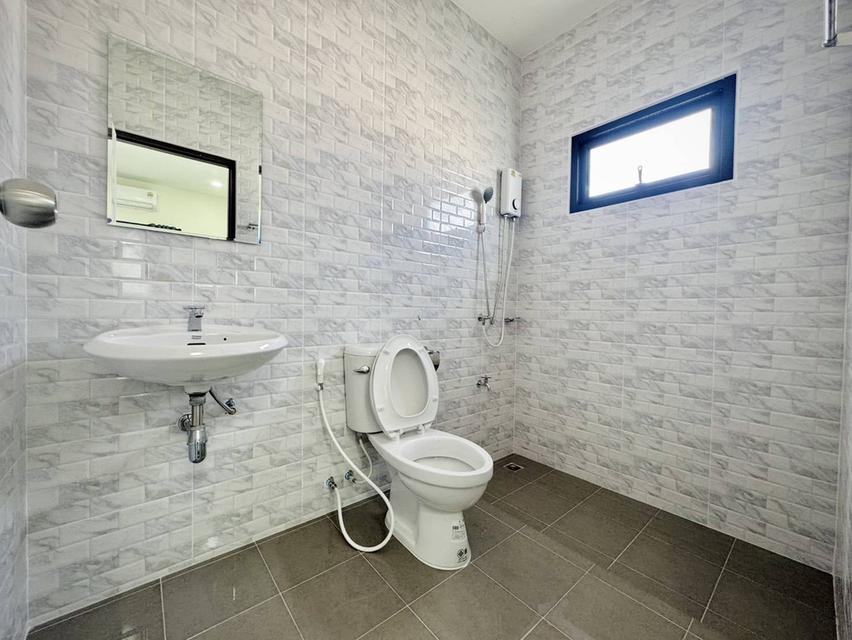 บ้านเดี่ยว 3 ห้องนอน 2 ห้องน้ำ 5