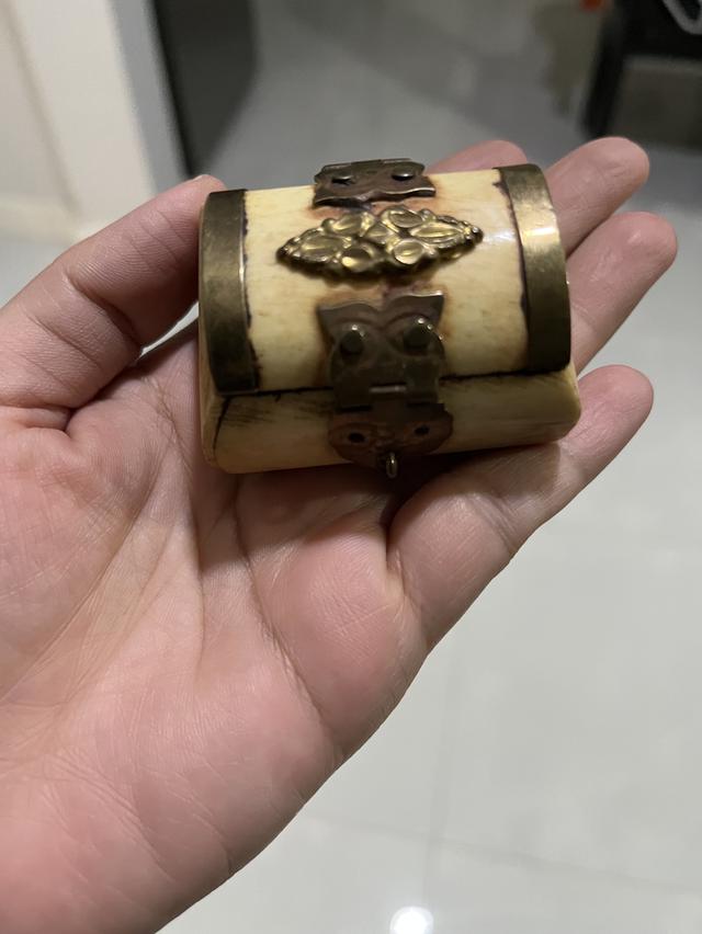 ตลับใส่ของจิ๋ว ตัวล็อคทองเหลือง