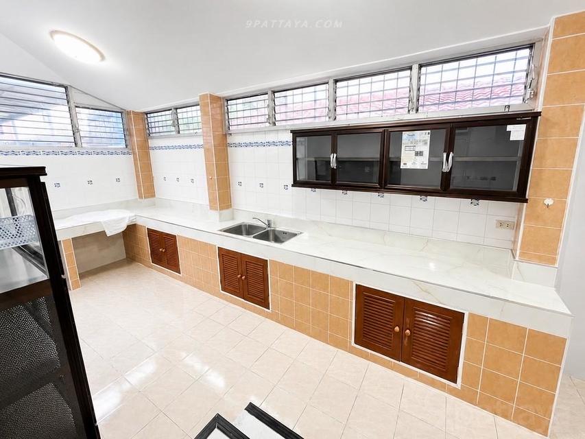 Pool Villa for Rent in View Point Jomtien3-bedroom single-storey house with private pool and spacious parking.Rental Price: 65,000 THB/month 7