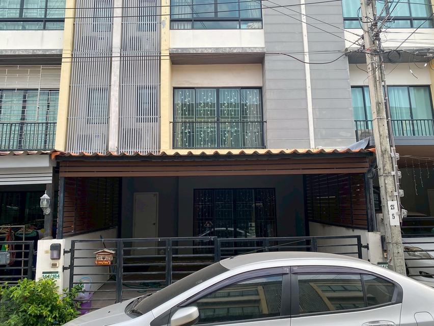 ขายทาวน์โฮม 3 ชั้น ใกล้ MRT หลักสอง – โครงการ Connect Up 3 บางแค 20 ตารางวา  ราคาถูกที่สุด ในโครงการ  2