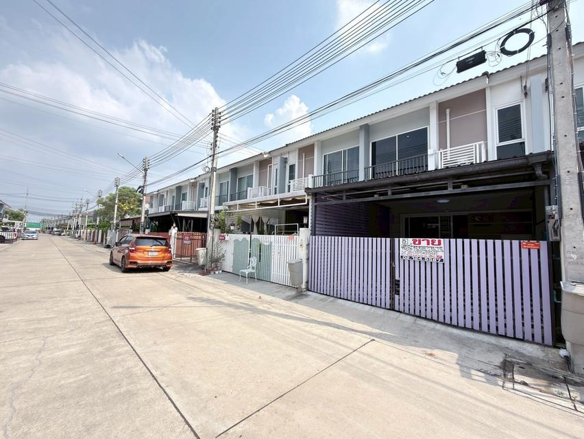 หมู่บ้านศุภาลัย เบลล่า กรุงเทพฯ-ปทุมธานี ถนนกรุงเทพฯ-ปทุมธานี ตำบลบางเดื่อ อำเภอเมืองปทุมธานี จังหวัดปทุมธานี 3