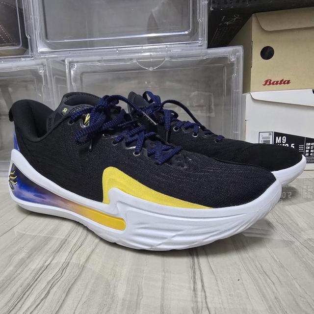 รองเท้าบาส curry12 size 9,42.5eu ใส่เล่นindoor และ outdoorได้ 8