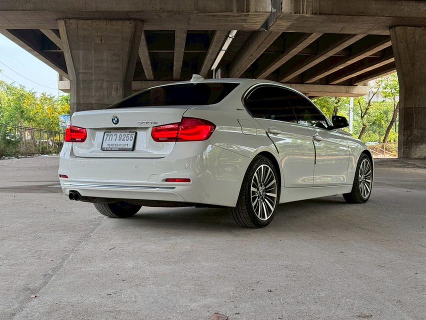 BMW 330e Luxury F30 Plug-in Hybrid ปี 2018 รูปย่อยที่ 4