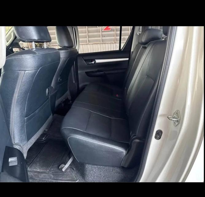 toyota hilux revo double cab 2.4 high prerunner a/t 2022 รูปย่อยที่ 3