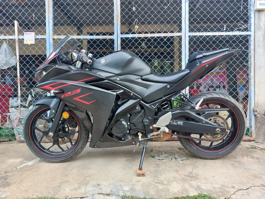 Yamaha R3 ปี 2017 รถใช้มือเดียว ป้ายแดง เจ้าของขายเอง ครับ