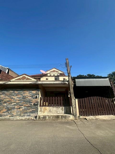 ให้เช่าทาวน์เฮ้าส์ 2 ชั้นหลังริม เนื้อที่ 50 ตร.ว. หมู่บ้านบารเมษฐ์ เฉลิมพระเกียรติ 62 เฟอร์พร้อมอยู่ จอดรถได้ 4-5 คัน 1