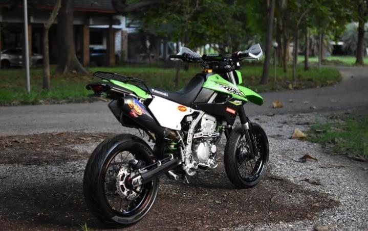 2018 Kawasaki KLX250 2