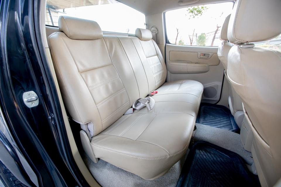 Toyota Vigo Prerunner 3.0G Double Cab เกียร์ธรรมดา ปี 2007 สี ดำ 13