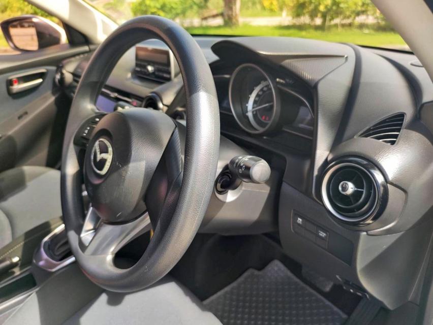 รหัสรถ CAT697 2015 Mazda 2 Skyactiv 1.5L ดีเซล  13