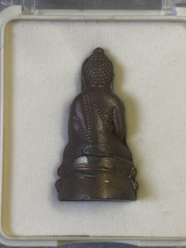 พระกริ่งนเรศวรเพ็ชรกลับ รุ่นแรก กองทัพภาคที่ 3 ปี 2544 กล่องเดิม หมายเลข 4626 กริ่งดังชัด รูปย่อยที่ 2