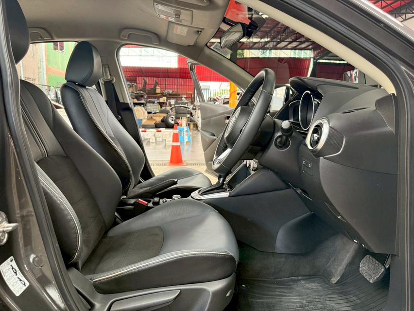 MAZDA2 1.3 S Leather SEDAN ปี2021  10
