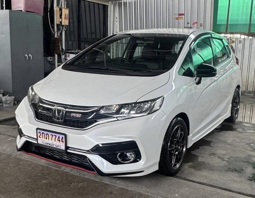 Honda Jazz GK 1.5RS 2017 แต่งพร้อม รูปย่อยที่ 2
