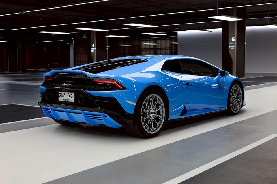 ขาย Lamborghini Huracán EVO AWD สีฟ้าพิเศษ