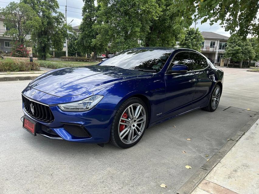 Maserati GHIBLI Hybrid 3