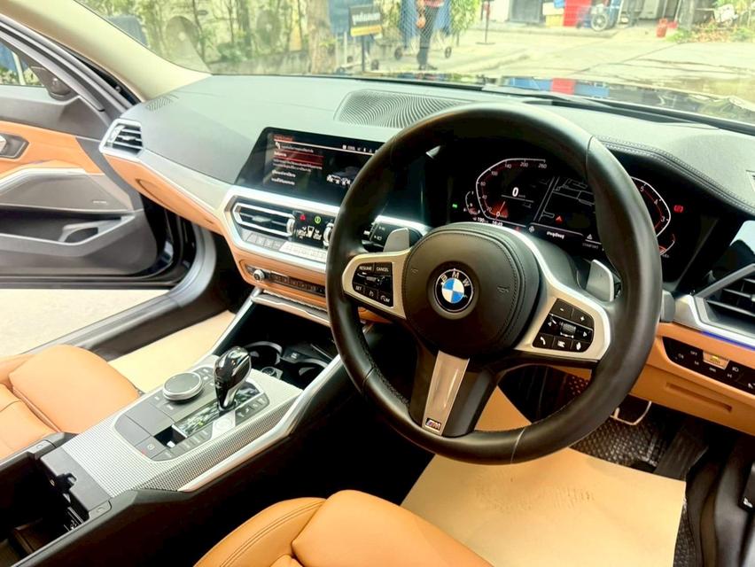 รหัสรถ AP3040 BMW 330Li M Sport ปี 2022