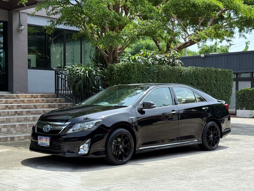 2014 TOYOTA CAMRY HV PREMIUM รุ่น TOP รถมือเดียว วิ่งน้อย ไม่เคยมีอุบัติเหตุ เปลี่ยนแบต HYBRID แล้วครับ 4
