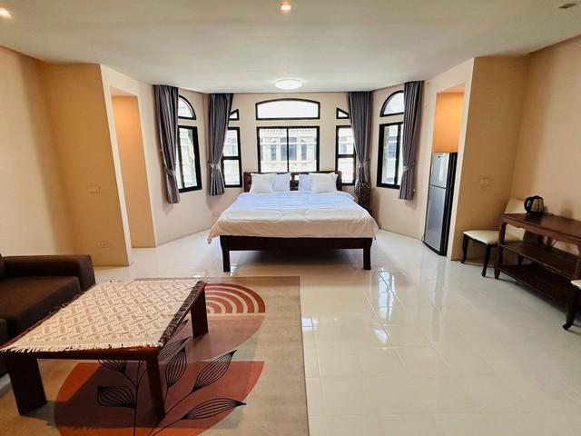 ให้เช่าทาวน์โฮม 4 ชั้น 350 ตรม 4 ห้องนอน หมู่บ้านชิชาคาสเซิล สุขุมวิท 31 หลังมศว.ประสานมิตร 8