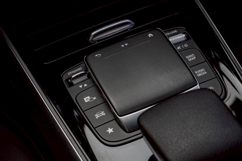 Mercedes-Benz GLA200 1.3 AMG Dynamic W247 AT 2022 รูปที่ 18