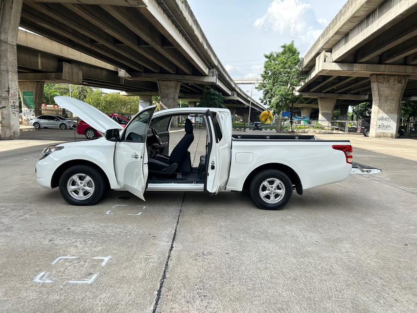 ขายรถ Mitsubishi Triton 2.4 GLX Mega Cab ปี 2015 สีขาว เกียร์ธรรมดา 16