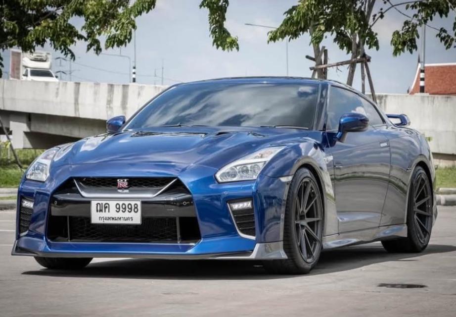 Nissan GT-R สีน้ำเงิน 4