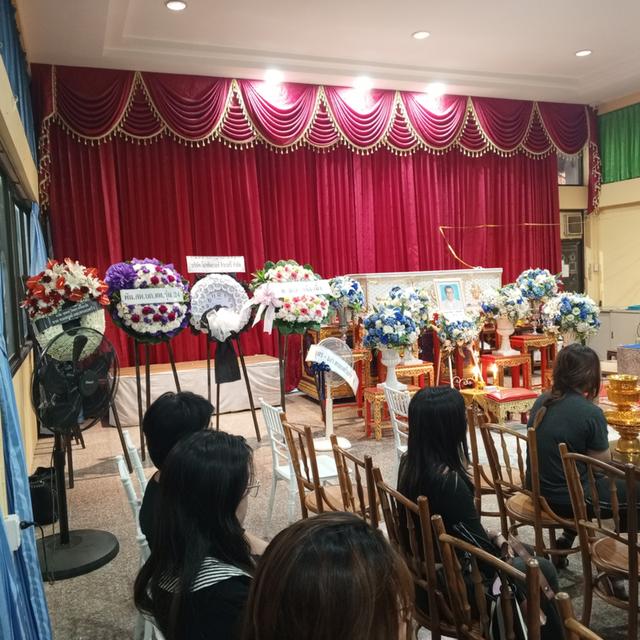 พวงหรีดกระดานสวยๆ สั่งได้ส่งได้ตลอด24ชม. ส่งได้ทุกวัดทุกศาลา ส่งฟรี ส่งวัดบางเพ็งใต้  วัดบำเพเหนือ รูปที่ 5