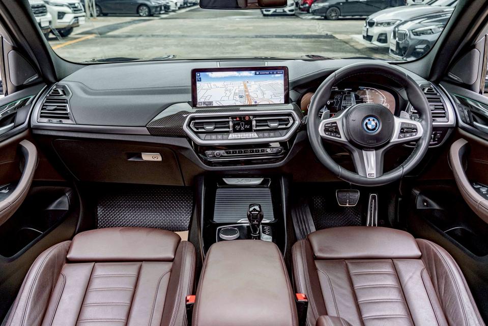 รหัสรถ NP970 รุ่นรถ : BMW X3 XDRIVE30e M SPORT ปีรถ : 2022 13
