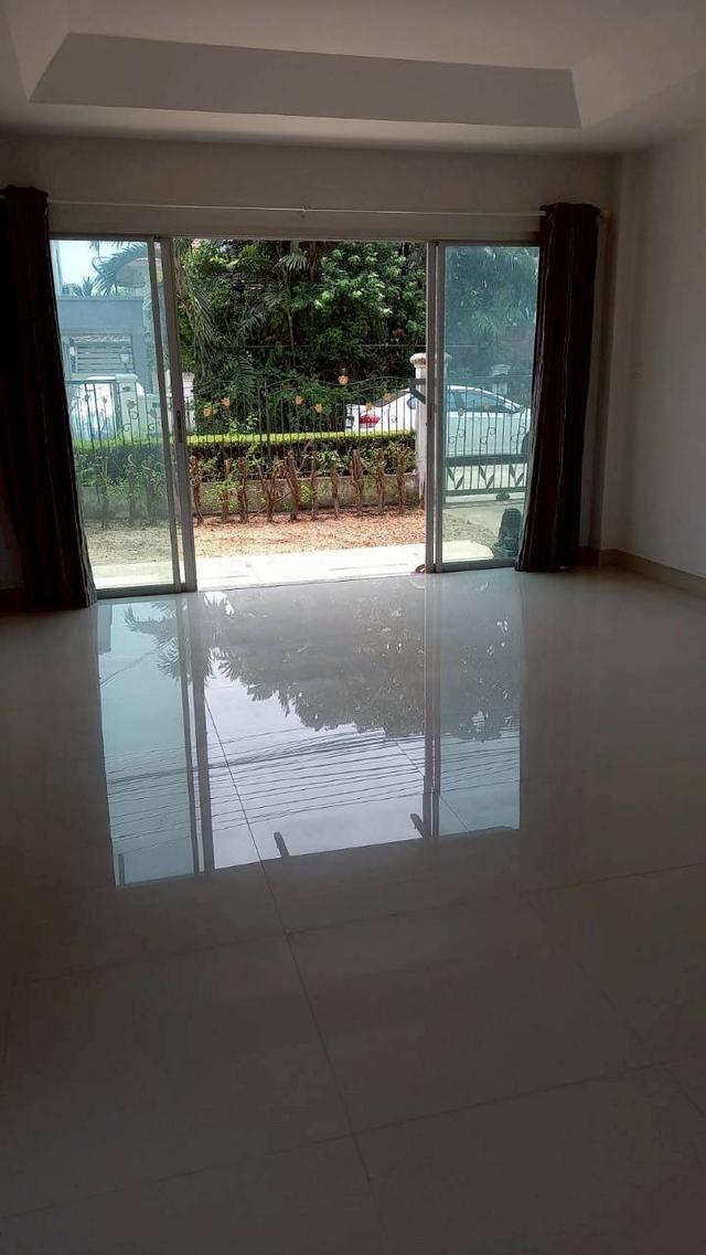 ขายบ้านเดี่ยว 2 ชั้น หมู่บ้านศุภาลัย วงแหวน-รัตนาธิเบศร์ ถนนจันทร์ทองเอี่ยม 5